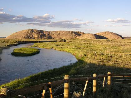 Independence Rock and Sweetwater River. Tom Rea photo.