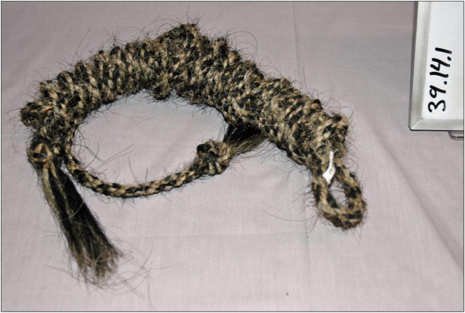Horsehair Rope G-1939.14.1 rope twisted onto itself, made of light and dark fibers