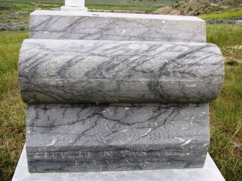 Otto Franc’s headstone in the Meeteetse Cemetery gives the dates of his birth and death and adds, “First settled in this valley in early 1879.” Findagrave.com.