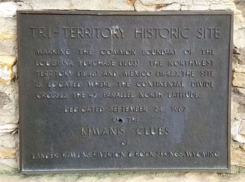 The problematic Tri-Territory plaque. As of this writing, it remains uncorrected. Author photo.