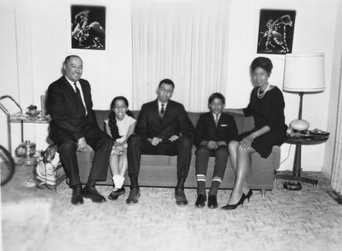 Byrd family portrait showing Jim and Liz with their children, 1967. Courtesy Harriett Elizabeth Byrd family papers, AHC.